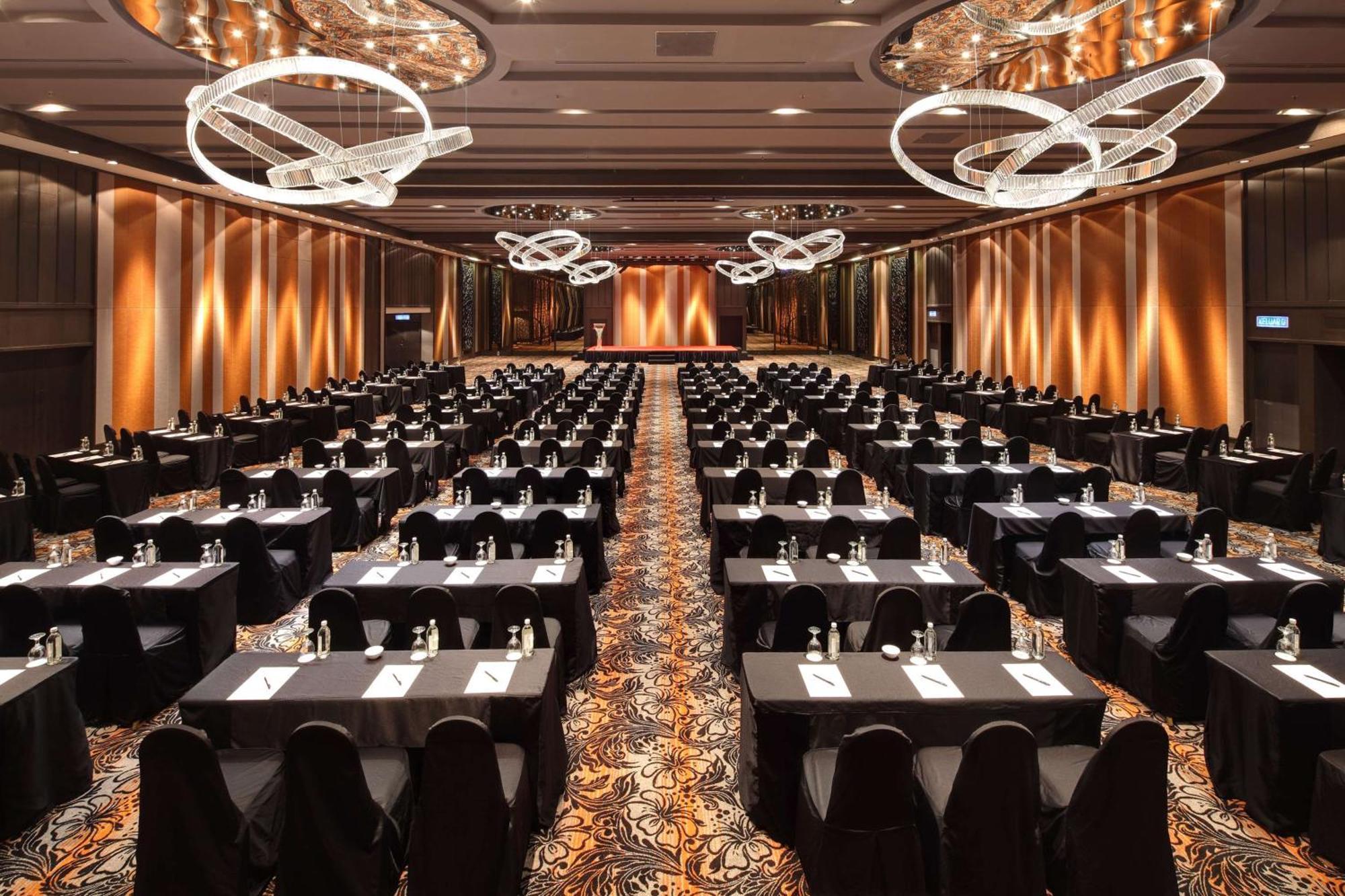 Hilton Petaling Jaya Otel Dış mekan fotoğraf The Grand Ballroom